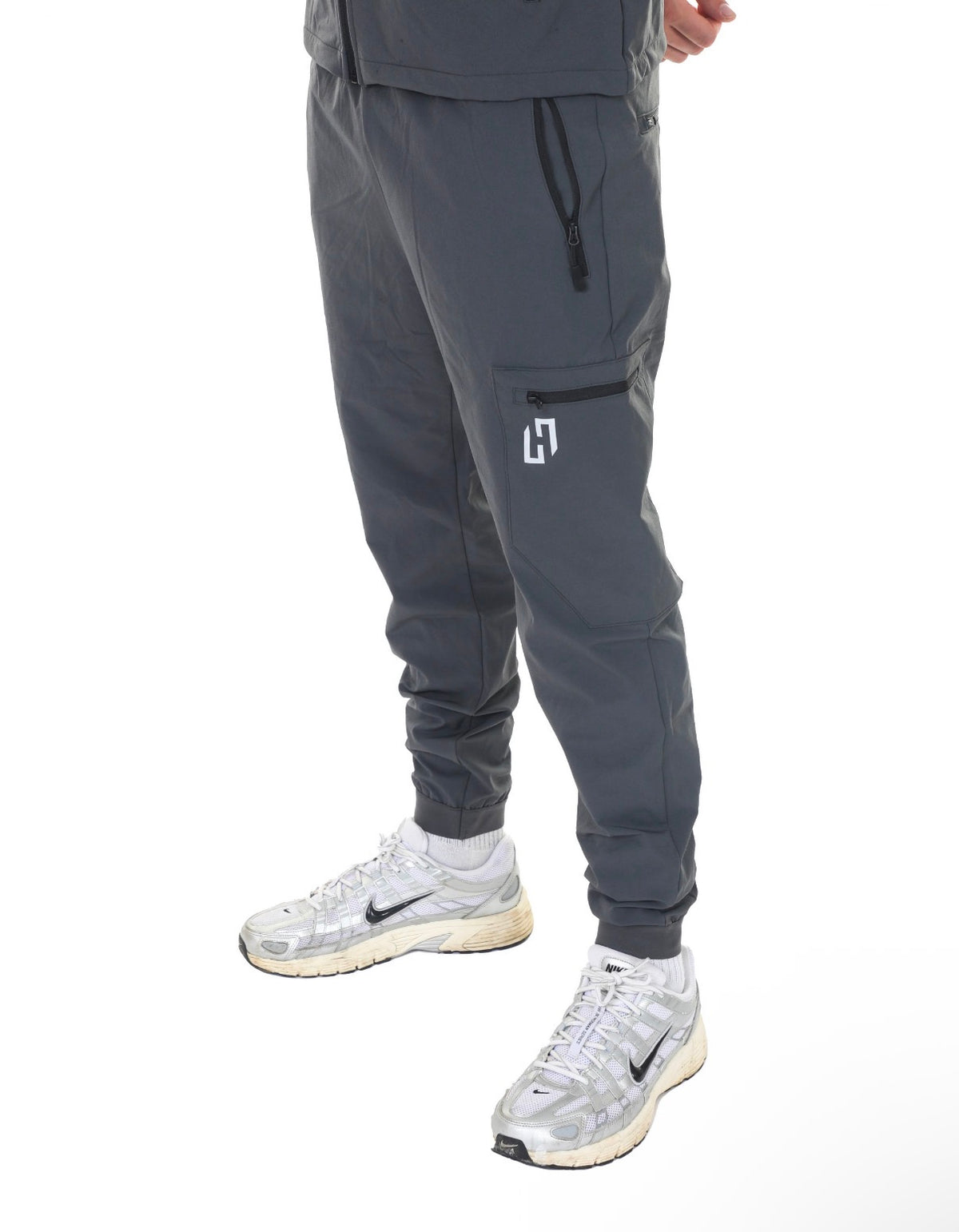HEDERA SHELL TRACKSUIT GRAPHITE