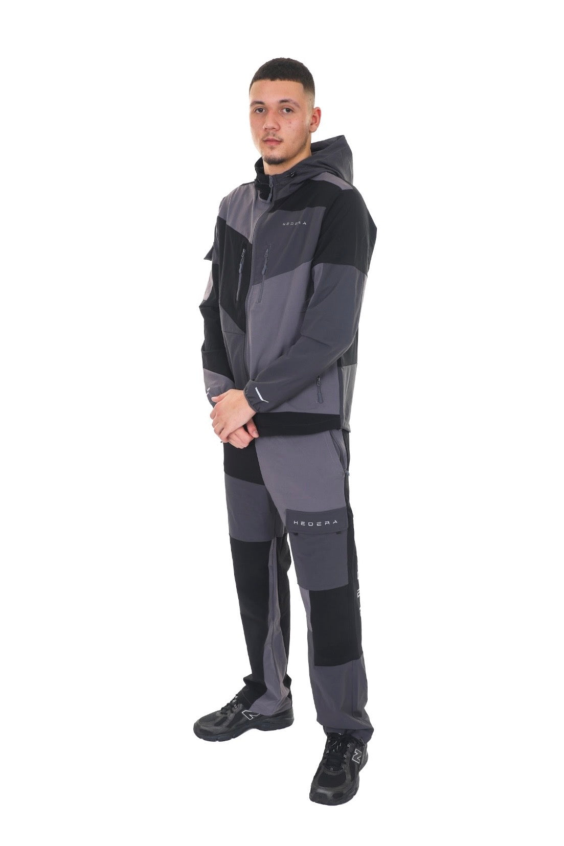 HEDERA GLIDE PANEL TRACKSUIT