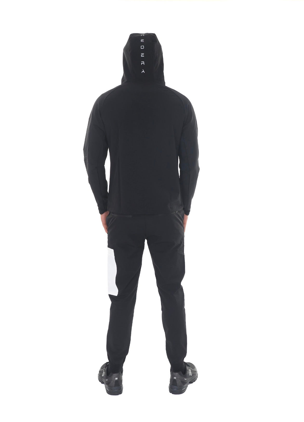 Hedera Shell Tracksuit - Black / White