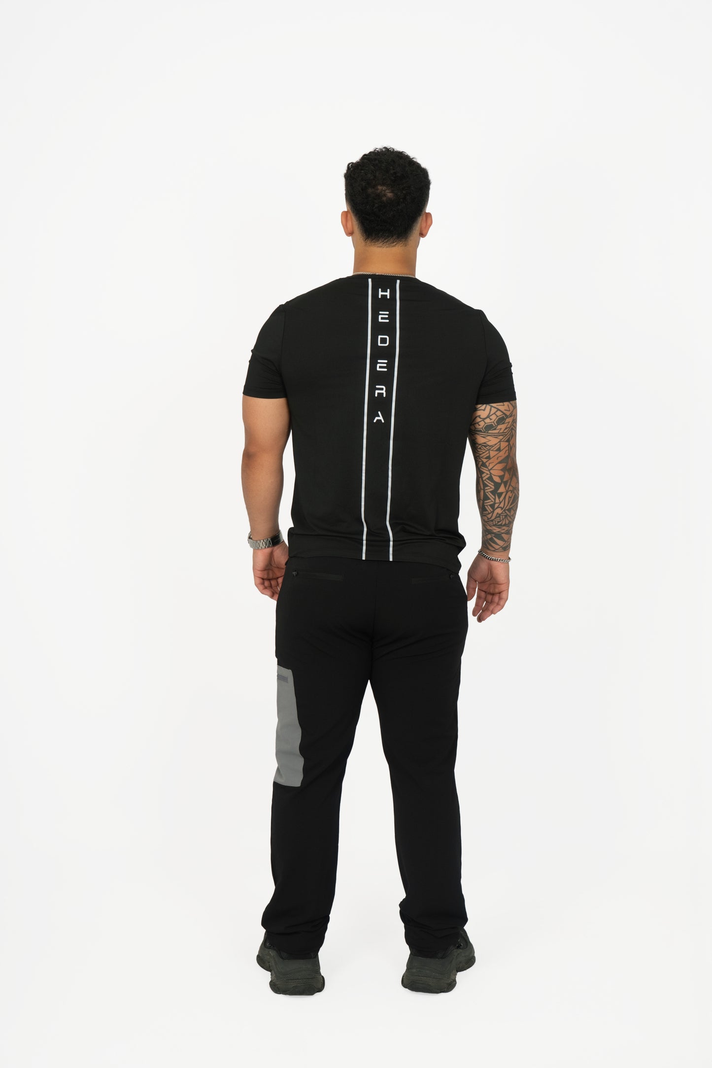 HEDERA TEE BLACK
